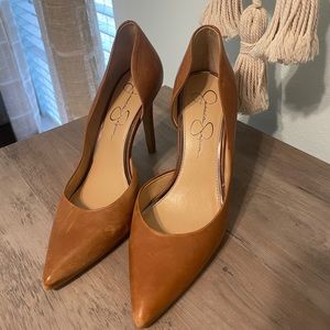 Jessica Simpson pumps.